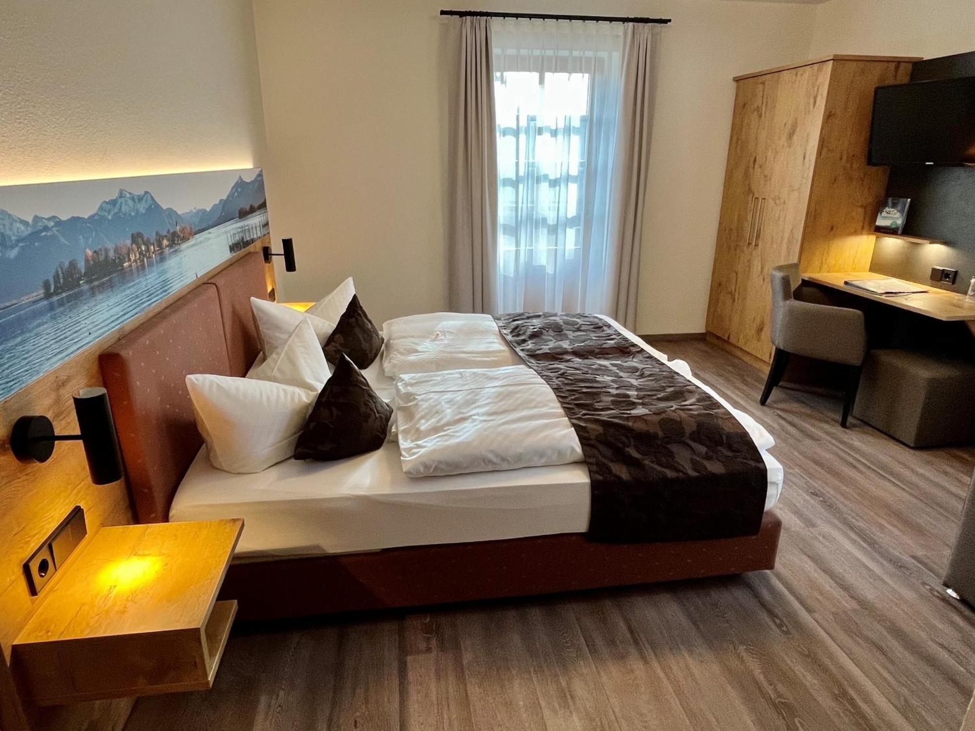 Hotel Oberwirt Obing Bagian luar foto